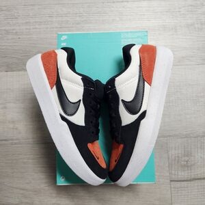 SOLD!!Nike Sb Force